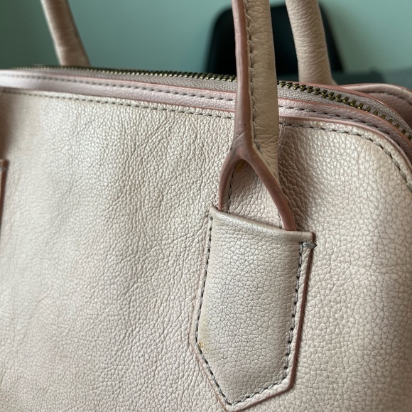 Light pink - Picture 2 of 4